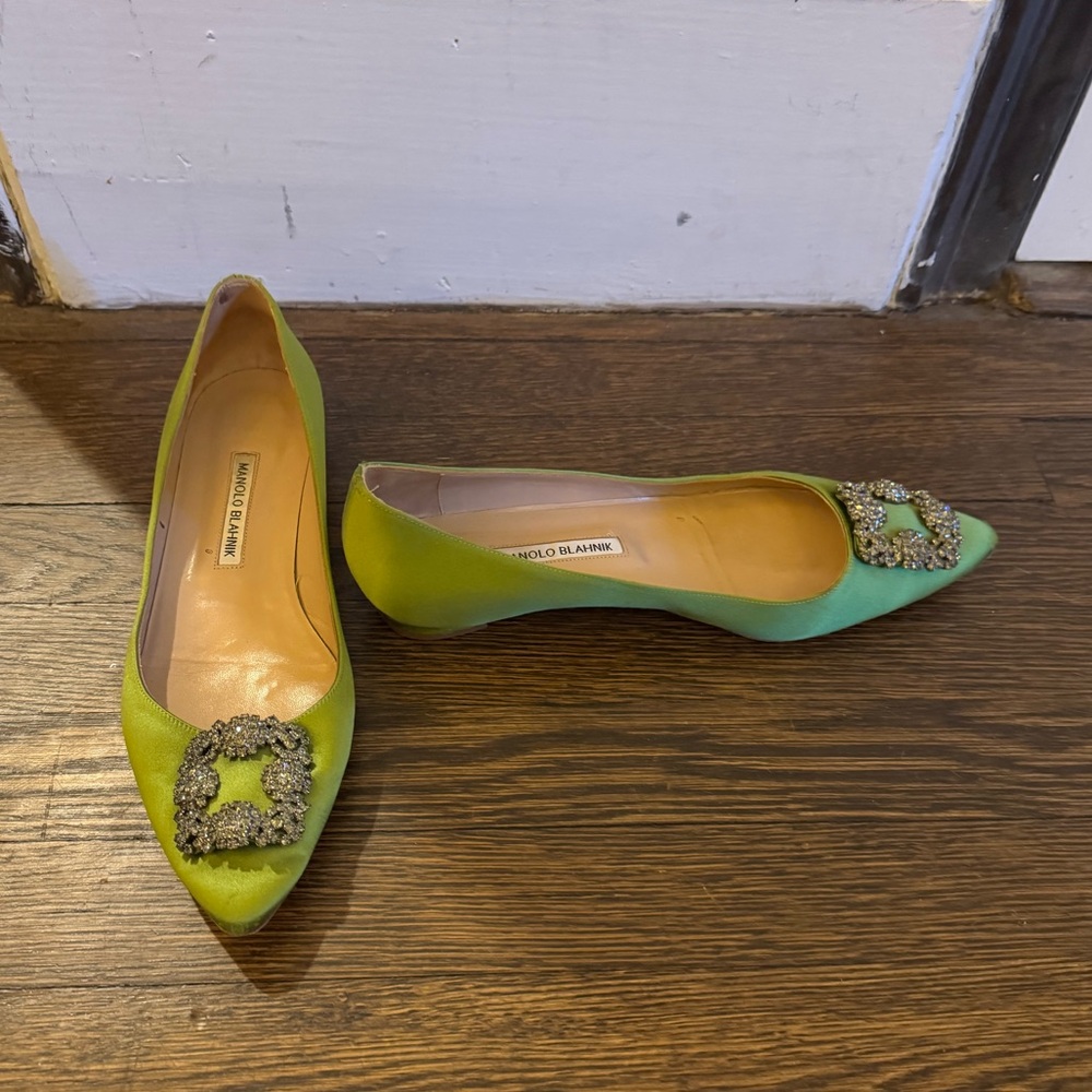 Manolo Blahnik Green Hangisi Flats